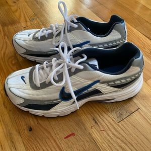Nike Initiator Shoes size 8 never worn